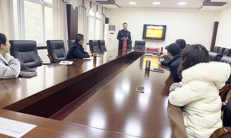公司資陽辦公區(qū)開展節(jié)前消防知識培訓(xùn)